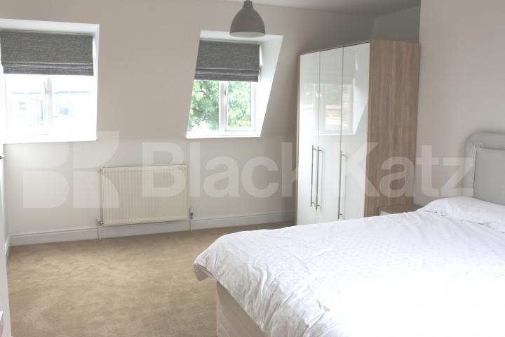 			NEW INSTRUCTION, 3 Bedroom, 1 bath, 1 reception Apartment			 Longley Road, Tooting